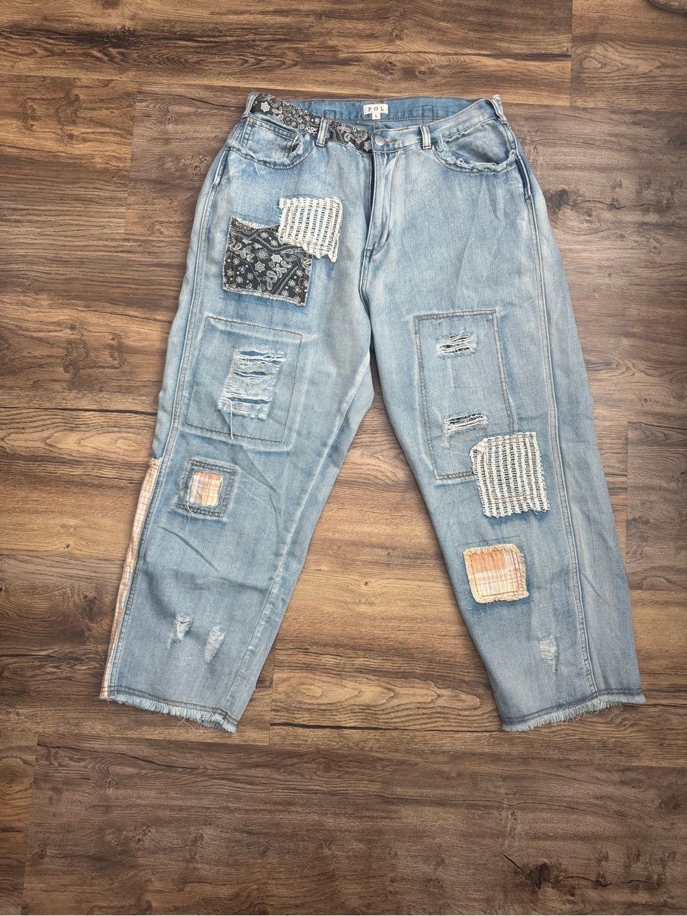 POL Offshore Patchwork Detail Pants Size Large - Picture 5 of 16